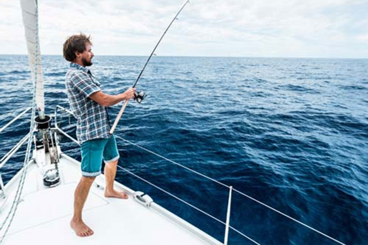 The Beginner Guide to Saltwater Fishing - GetMyBoat